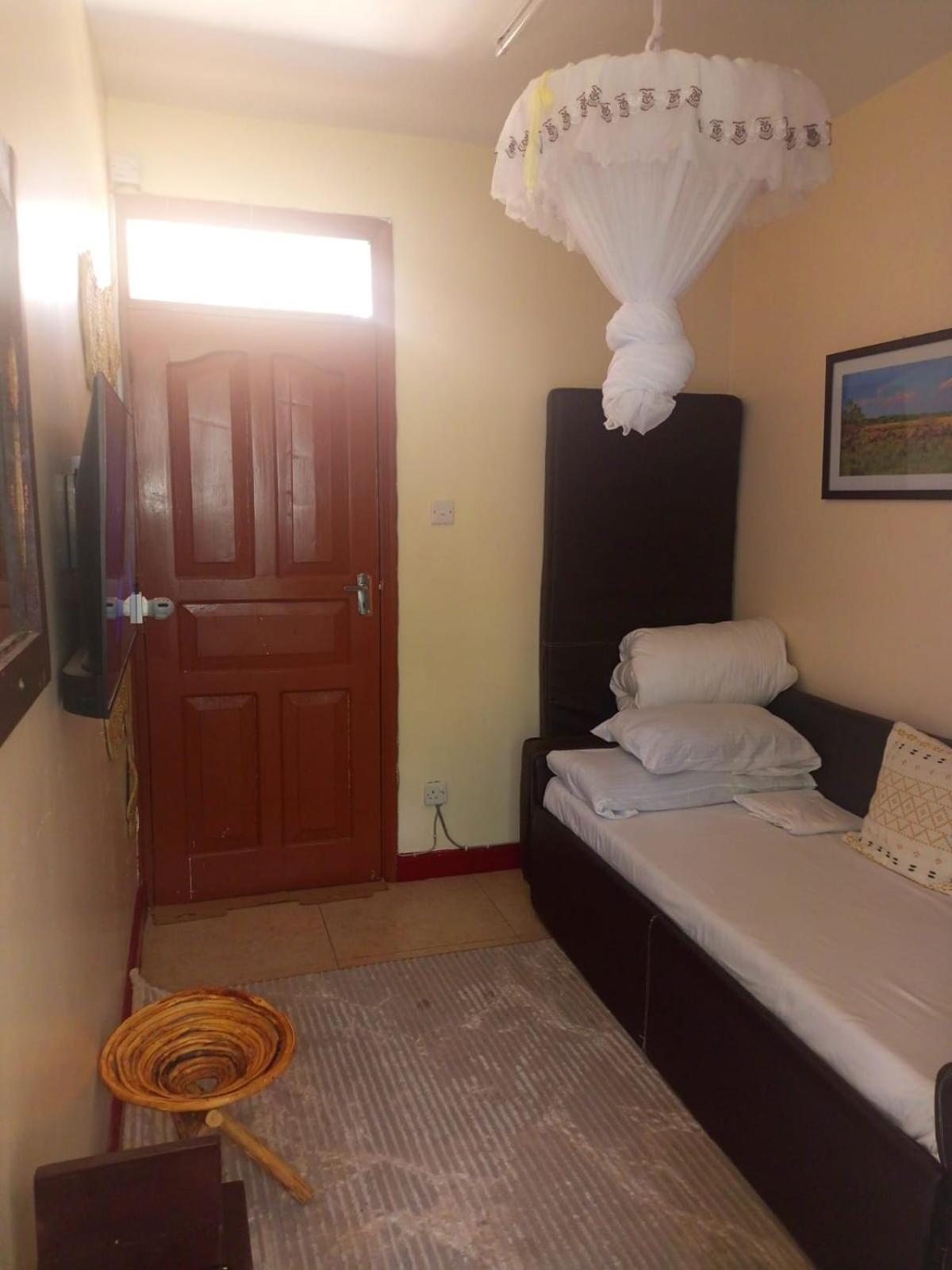 Madini Furnished Apartment 1 Near Jkia Sgr نيروبي المظهر الخارجي الصورة