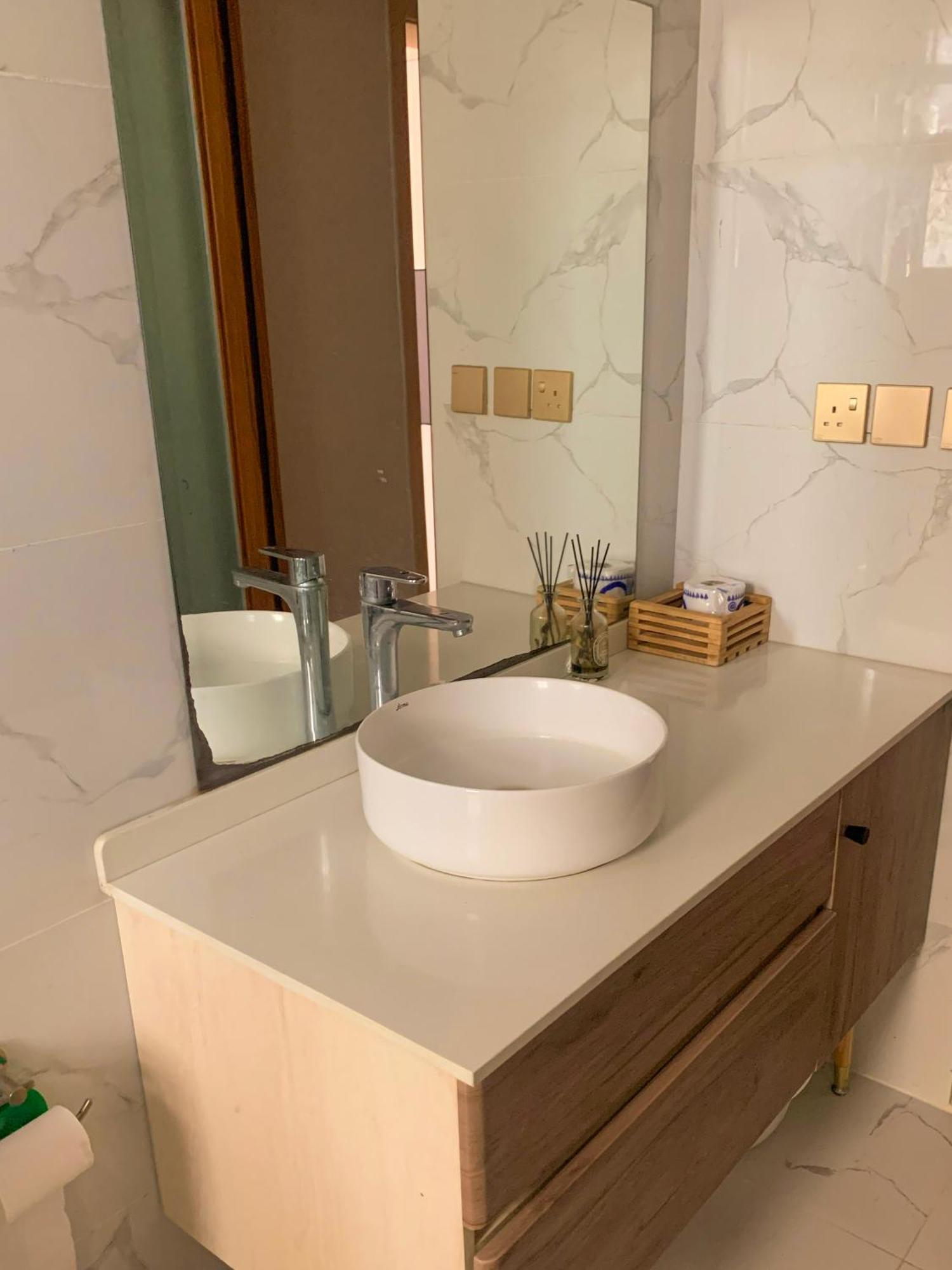 Madini Furnished Apartment 1 Near Jkia Sgr نيروبي المظهر الخارجي الصورة